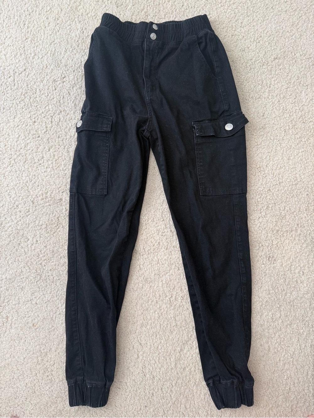 Hot Topic Women’s Cargo Jogger Pants
